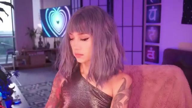 Image 3 of kittymolly_ Stream on Chaturbate on 19 months ago