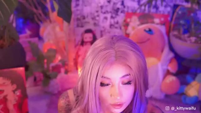 Image 2 of kittymolly_ Stream on Chaturbate on 19 months ago