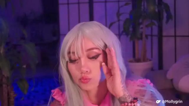 Image 4 of kittymolly_ Stream on Chaturbate on 18 months ago