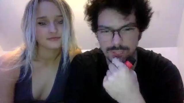 Image 4 of kittyndaddy757458 Stream on Chaturbate on 16 months ago