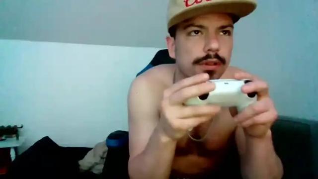 Image 8 of kittyndaddy757458 Stream on Chaturbate on 17 months ago