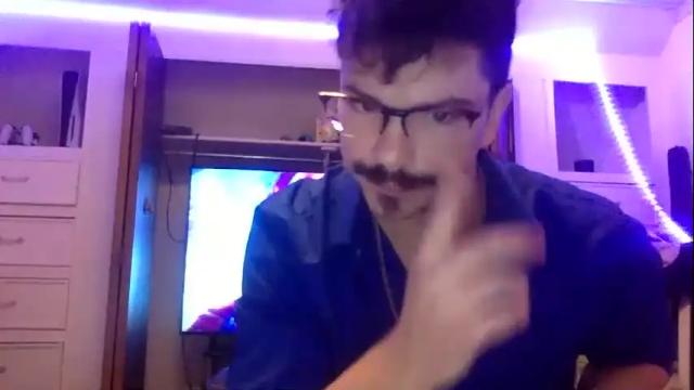 Image 2 of kittyndaddy757458 Stream on Chaturbate on 15 months ago