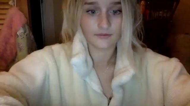 Image 8 of kittyndaddy757458 Stream on Chaturbate on 15 months ago