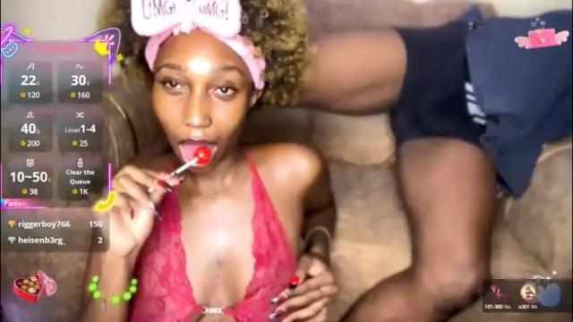 Image 8 of kittynkinky Stream on Chaturbate on 5 months ago