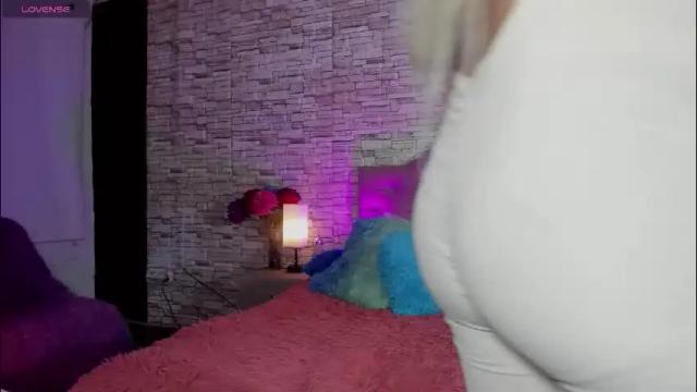 Image 8 of kittyqueen01 Stream on Chaturbate on 1 month ago