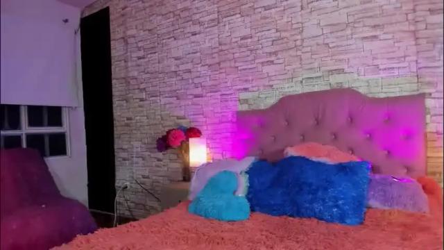 Image 2 of kittyqueen01 Stream on Chaturbate on 1 month ago