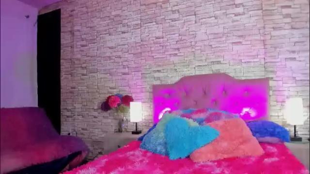 Image 2 of kittyqueen01 Stream on Chaturbate on 23 days ago