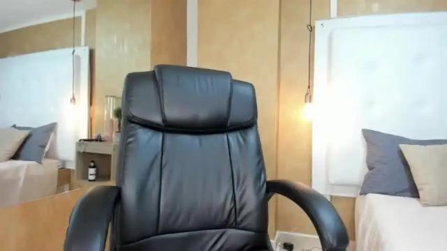 Image 12 of kittyreyez Stream on Chaturbate on 25 months ago