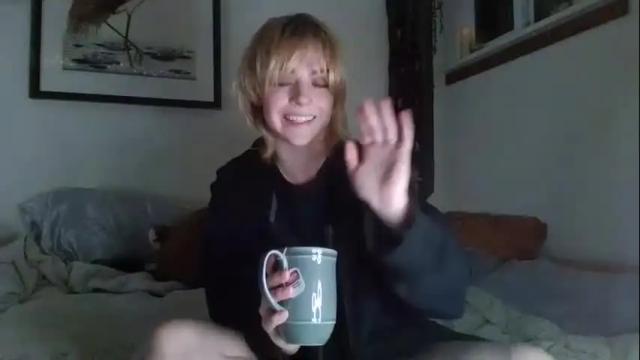 Image 2 of kittysybil Stream on Chaturbate on 17 months ago