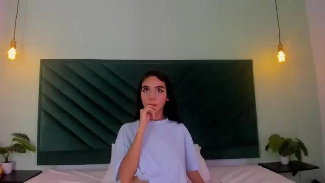 Image 10 of kittyvane Stream on Chaturbate on 24 months ago