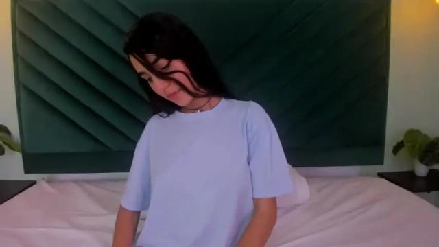 Image 4 of kittyvane Stream on Chaturbate on 24 months ago