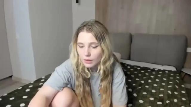 Image 4 of kittywaki Stream on Chaturbate on 13 months ago