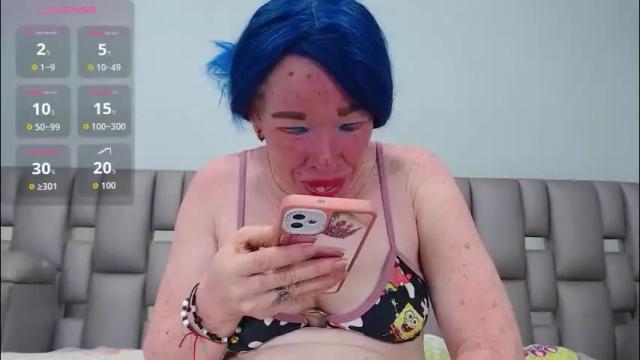 Image 3 of kittywhiteass Stream on Chaturbate on 8 days ago