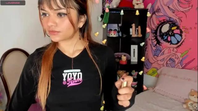 Image 2 of kittyzenn Stream on Chaturbate on 1 month ago