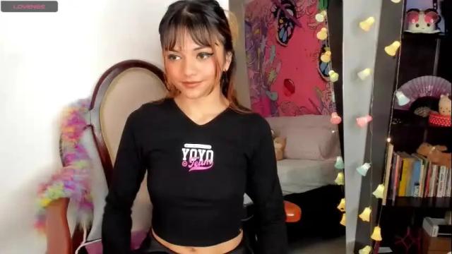 Image 4 of kittyzenn Stream on Chaturbate on 1 month ago