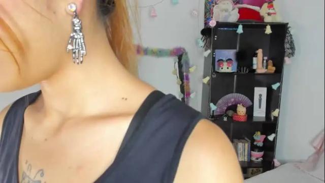 Image 4 of kittyzenn Stream on Chaturbate on 25 days ago