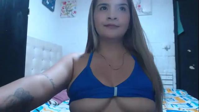 Image 12 of kittyzevee_ Stream on Chaturbate on 4 months ago