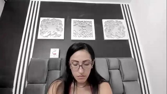 Image 10 of kity_spider Stream on Chaturbate on 2 months ago