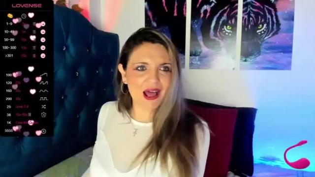 Image 7 of kitycoleman_ Stream on Chaturbate on 15 months ago