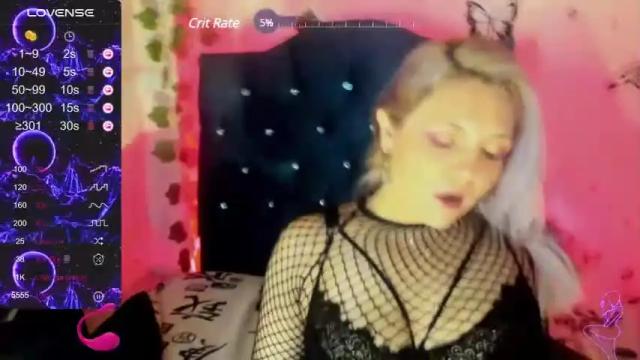 Image 10 of kitycoleman_ Stream on Chaturbate on 14 months ago