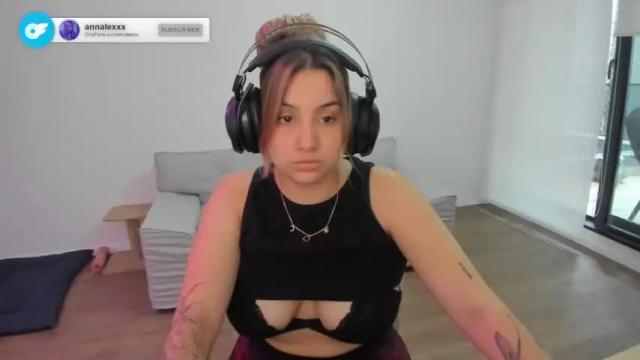 Image 4 of kkandcc Stream on Chaturbate on 12 months ago