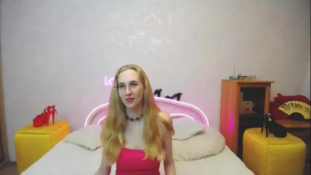 Image 10 of klaryevans Stream on Chaturbate on 1 month ago