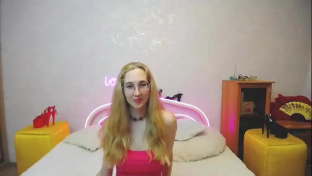 Image 12 of klaryevans Stream on Chaturbate on 1 month ago