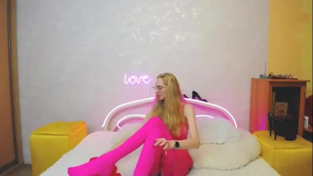 Image 8 of klaryevans Stream on Chaturbate on 1 month ago