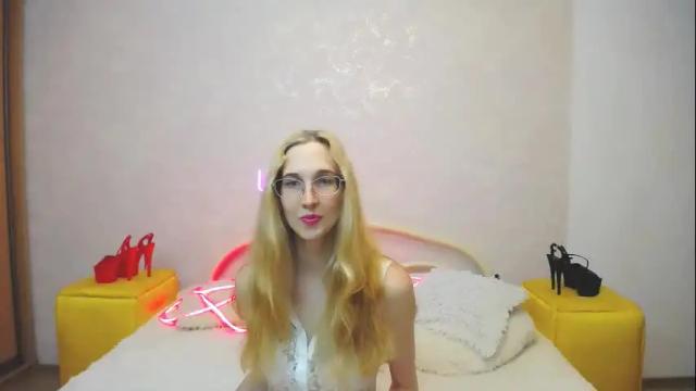 Image 2 of klaryevans Stream on Chaturbate on 1 month ago