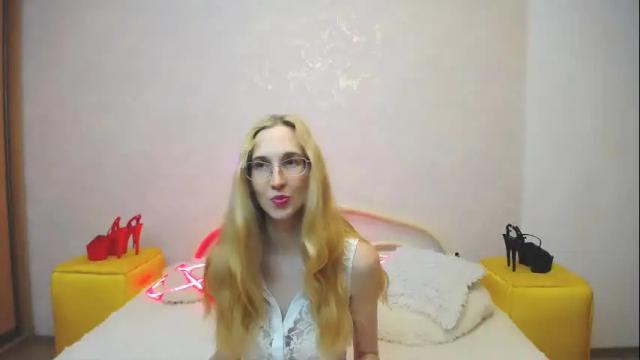 Image 4 of klaryevans Stream on Chaturbate on 1 month ago