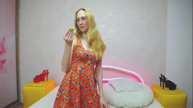 Image 12 of klaryevans Stream on Chaturbate on 25 days ago