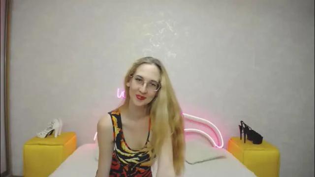 Image 12 of klaryevans Stream on Chaturbate on 2 days ago
