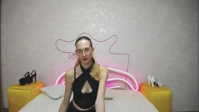 Image 4 of klaryevans Stream on Chaturbate on 1 month ago