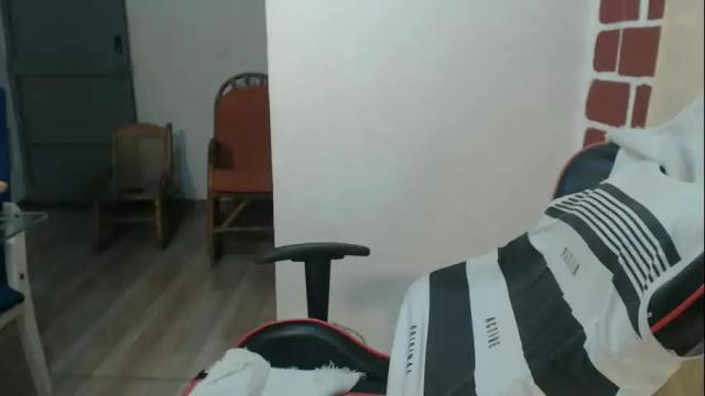 Image 8 of klauss_123 Stream on Chaturbate on 9 days ago