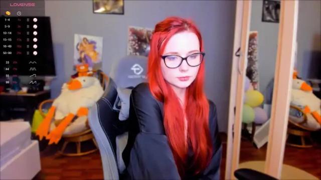 Image 3 of klementinagirl Stream on Chaturbate on 13 months ago
