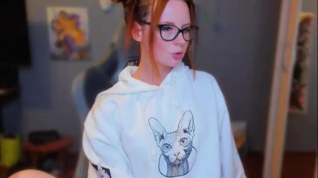 Image 3 of klementinagirl Stream on Chaturbate on 1 month ago