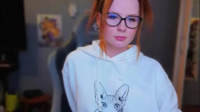 Image 6 of klementinagirl Stream on Chaturbate on 1 month ago