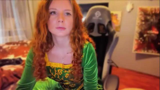 Image 4 of klementinagirl Stream on Chaturbate on 4 days ago