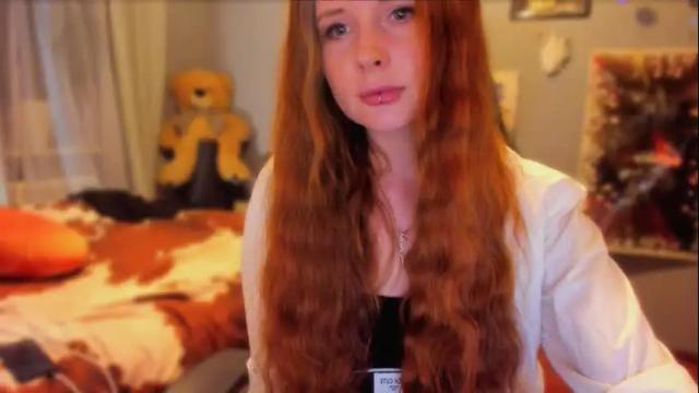 Image 6 of klementinagirl Stream on Chaturbate on 2 days ago
