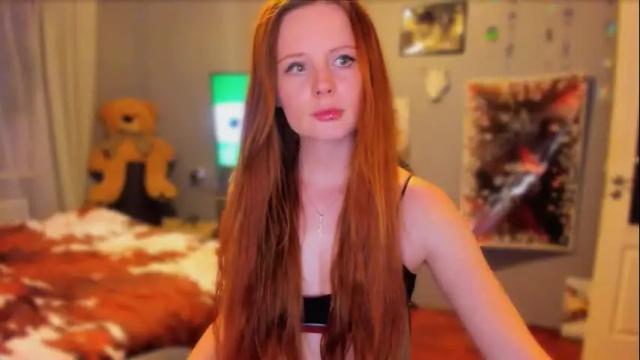 Image 2 of klementinagirl Stream on Chaturbate on 4 months ago