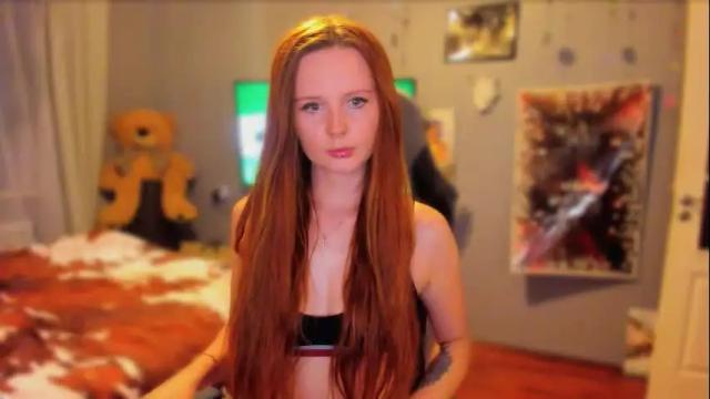 Image 3 of klementinagirl Stream on Chaturbate on 4 months ago