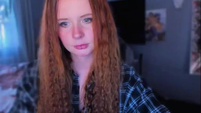 Image 2 of klementinagirl Stream on Chaturbate on 4 months ago
