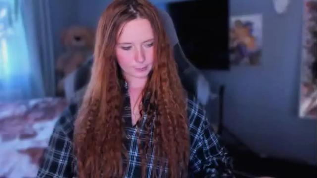Image 3 of klementinagirl Stream on Chaturbate on 4 months ago