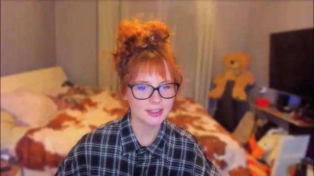 Image 10 of klementinagirl Stream on Chaturbate on 1 month ago
