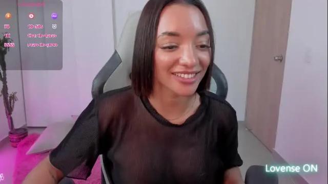 Image 8 of kleogold_1 Stream on Chaturbate on 1 month ago