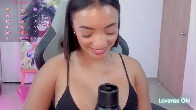Image 3 of kleogold_1 Stream on Chaturbate on 1 month ago