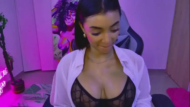 Image 2 of kleogold_1 Stream on Chaturbate on 15 days ago