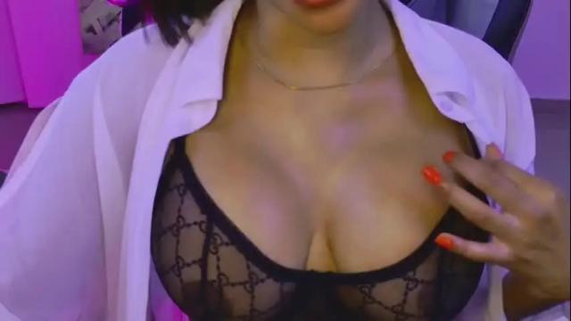 Image 3 of kleogold_1 Stream on Chaturbate on 15 days ago
