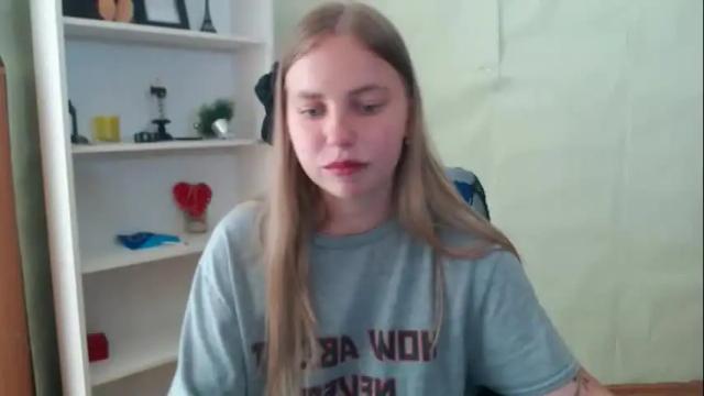 Image 8 of klerkarina Stream on Chaturbate on 16 days ago