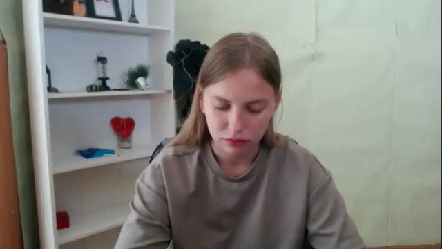 Image 3 of klerkarina Stream on Chaturbate on 10 days ago